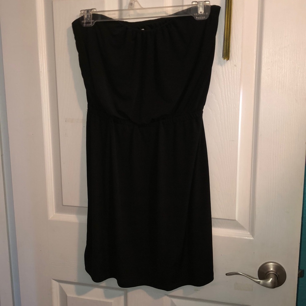 Black strapless dress